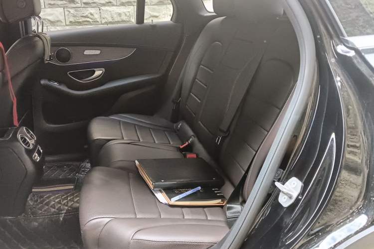 Used Mercedes-Benz GLC 2022 Refreshed GLC 300 L 4MATIC Dynamic Edition Prestige Version Left Rear Seat