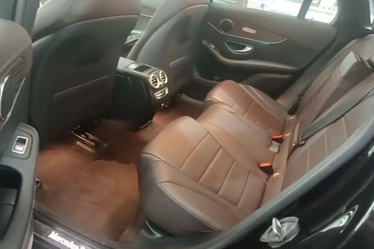 Used Mercedes-Benz GLC 2022 Refreshed GLC 300 L 4MATIC Dynamic Edition Prestige Version Left Rear Seat