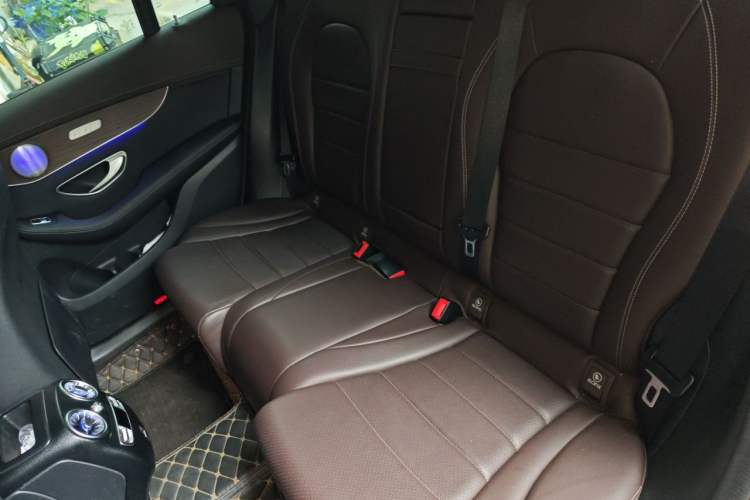 Used Mercedes-Benz GLC 2022 Refreshed GLC 300 L 4MATIC Dynamic Edition Prestige Version Left Rear Seat