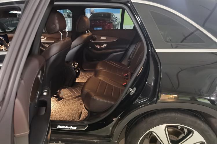 Used Mercedes-Benz GLC 2022 GLC 300 L 4MATIC Dynamic Edition Prestige Model Left Rear Seat