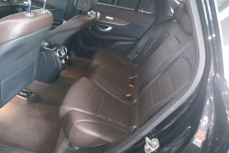 Used Mercedes-Benz GLC 2022 GLC 300 L 4MATIC Dynamic Model Left Rear Seat