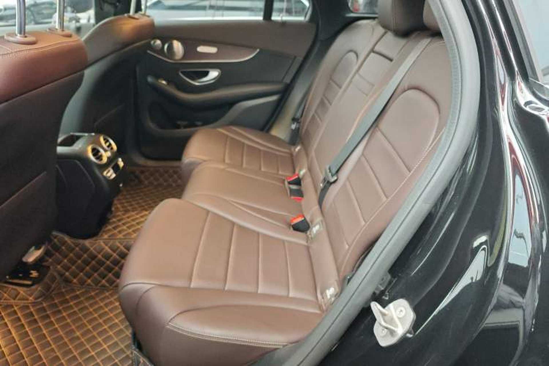 Used Mercedes-Benz GLC 2022 GLC 300 L 4MATIC Dynamic Model Left Rear Seat