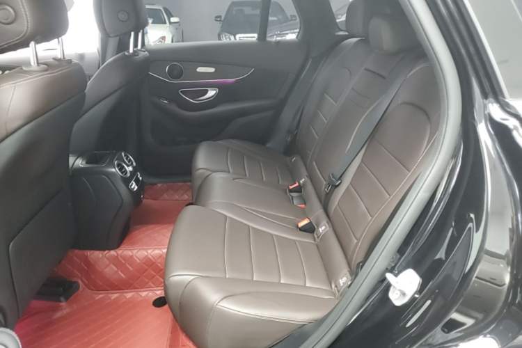 Used Mercedes-Benz GLC 2022 Second Facelift GLC 260 L 4MATIC Luxury Edition Left Rear Seat