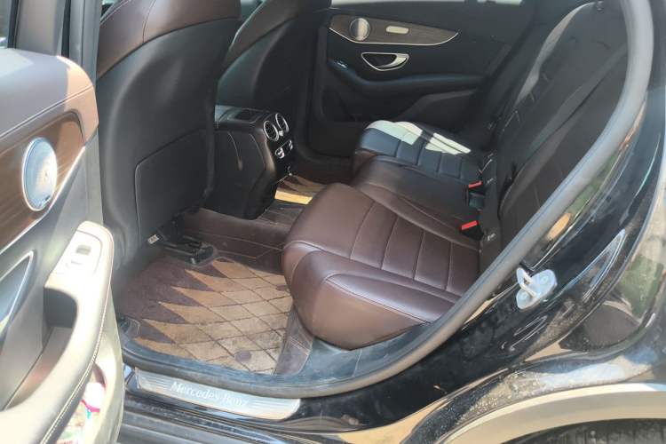 Used Mercedes-Benz GLC 2022 Refreshed GLC 300 L 4MATIC Dynamic Edition Prestige Version Left Rear Seat