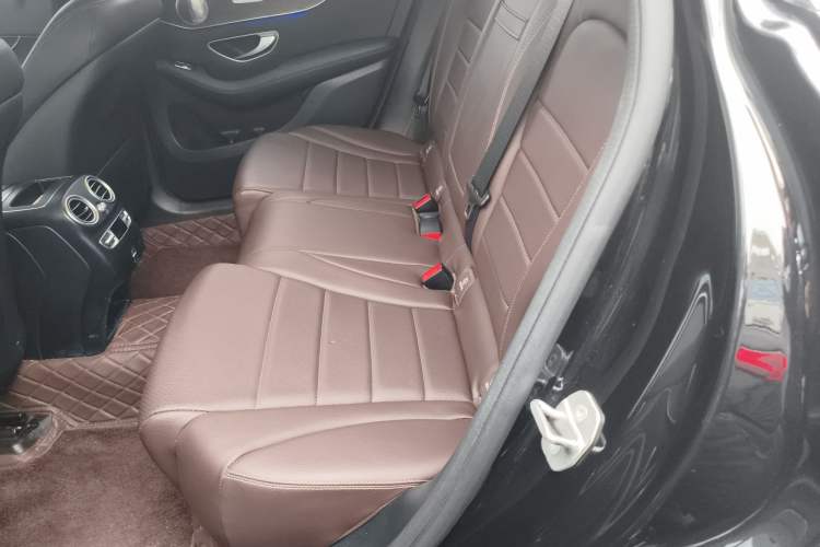 Used Mercedes-Benz GLC 2022 Refreshed GLC 300 L 4MATIC Dynamic Edition Left Rear Seat