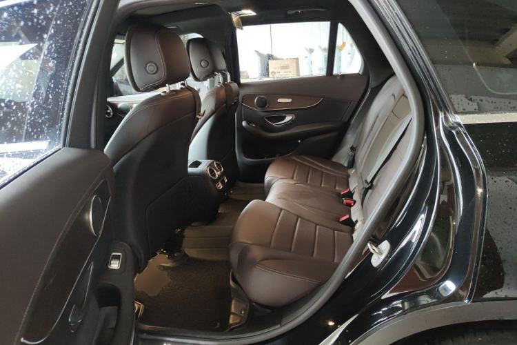 Used Mercedes-Benz GLC 2022 Refreshed GLC 300 L 4MATIC Dynamic Edition Prestige Version Left Rear Seat