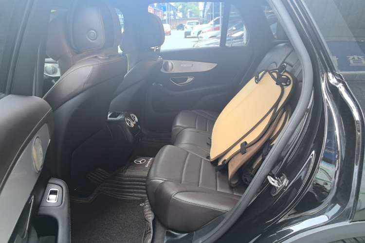 Used Mercedes-Benz GLC 2022 Second Facelift GLC 260 L 4MATIC Dynamic Edition Left Rear Seat