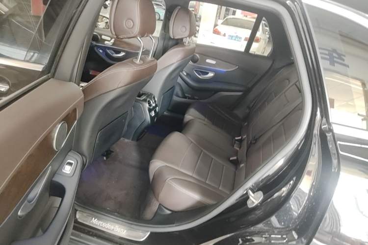 Used Mercedes-Benz GLC 2022 Refreshed GLC 300 L 4MATIC Dynamic Edition Left Rear Seat