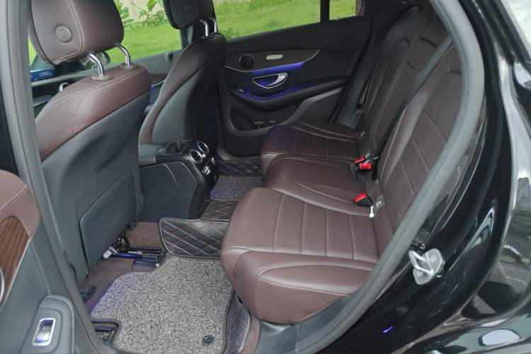 Used Mercedes-Benz GLC 2022 Second Facelift GLC 260 L 4MATIC Luxury Edition Left Rear Seat
