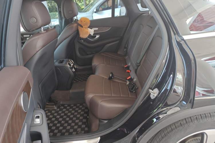 Used Mercedes-Benz GLC 2022 Refreshed GLC 300 L 4MATIC Dynamic Edition Prestige Version Left Rear Seat