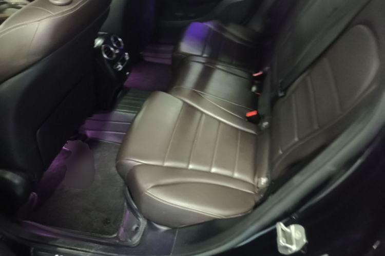 Used Mercedes-Benz GLC 2022 Second Facelift GLC 260 L 4MATIC Luxury Edition Left Rear Seat