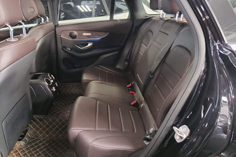 Used Mercedes-Benz GLC 2022 Refreshed GLC 300 L 4MATIC Dynamic Edition Prestige Version Left Rear Seat