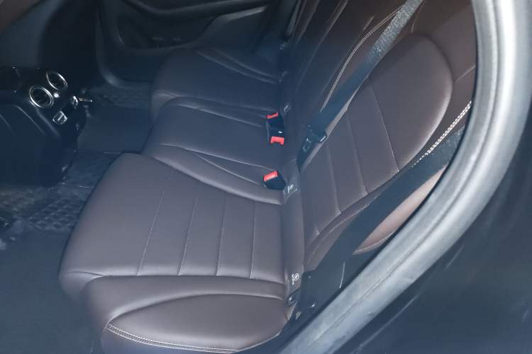 Used Mercedes-Benz GLC 2022 GLC 260 L 4MATIC Luxury Model Left Rear Seat