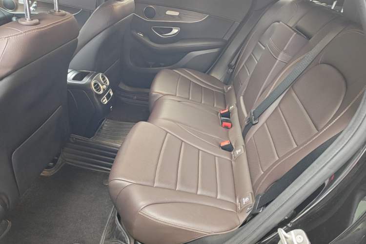 Used Mercedes-Benz GLC 2022 Refreshed GLC 300 L 4MATIC Dynamic Edition Prestige Version Left Rear Seat