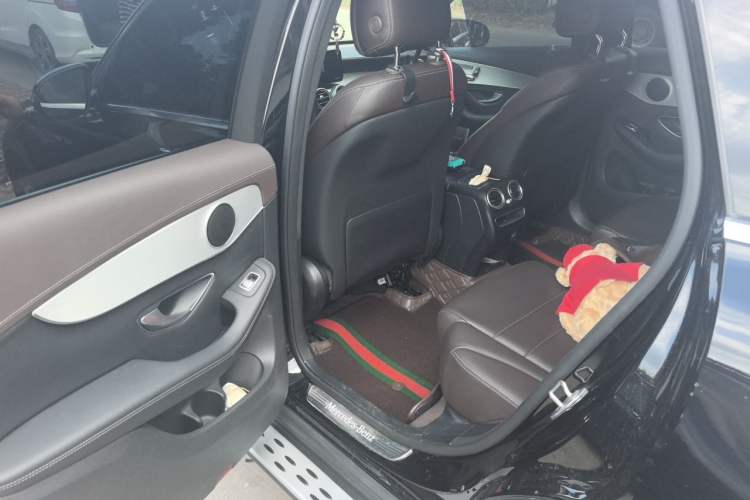Used Mercedes-Benz GLC 2022 Refreshed GLC 260 L 4MATIC Dynamic Edition Left Rear Seat