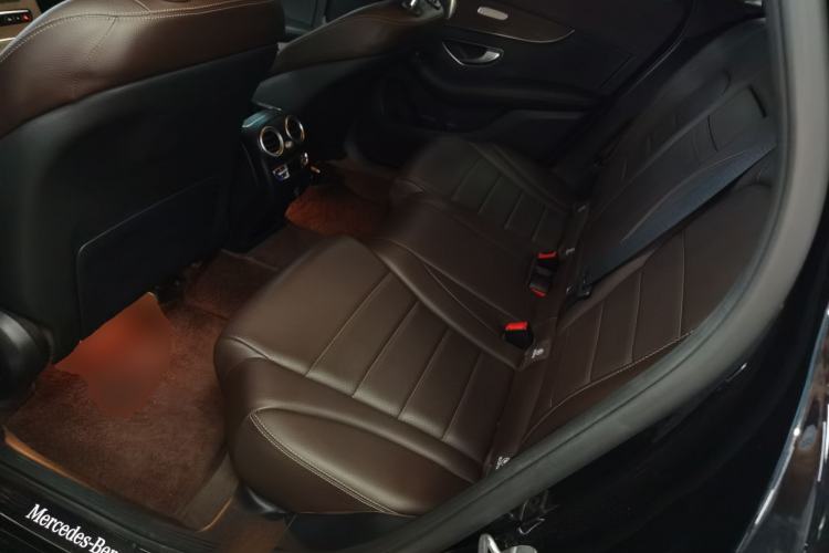 Used Mercedes-Benz GLC 2022 Refreshed GLC 300 L 4MATIC Dynamic Edition Left Rear Seat