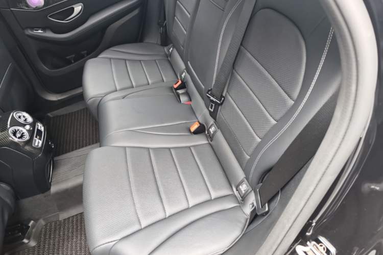 Used Mercedes-Benz GLC 2022 Refreshed GLC 300 L 4MATIC Dynamic Edition Prestige Version Left Rear Seat
