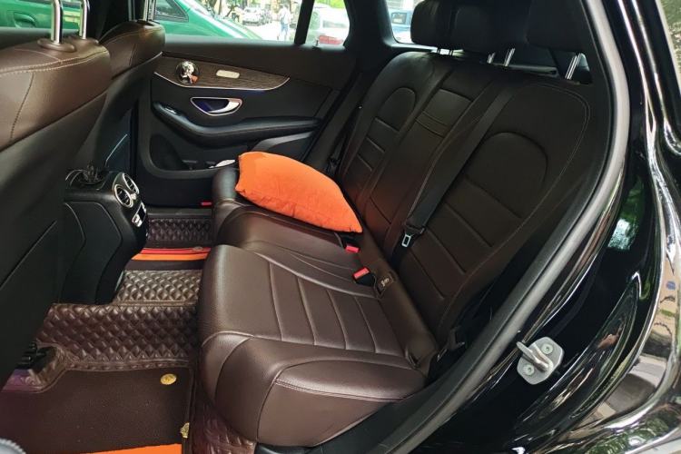 Used Mercedes-Benz GLC 2022 Refreshed GLC 300 L 4MATIC Dynamic Edition Left Rear Seat