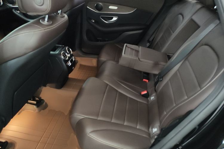 Used Mercedes-Benz GLC 2022 Refreshed GLC 300 L 4MATIC Dynamic Edition Prestige Version Left Rear Seat