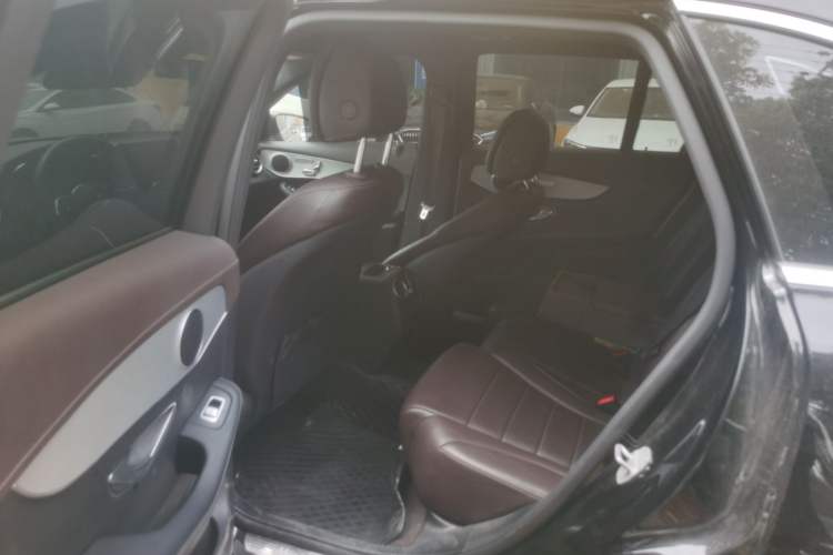 Used Mercedes-Benz GLC 2022 Refreshed GLC 260 L 4MATIC Dynamic Edition Left Rear Seat