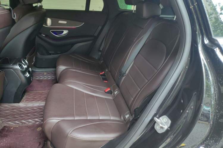 Used Mercedes-Benz GLC 2022 GLC 300 L 4MATIC Dynamic Model Left Rear Seat