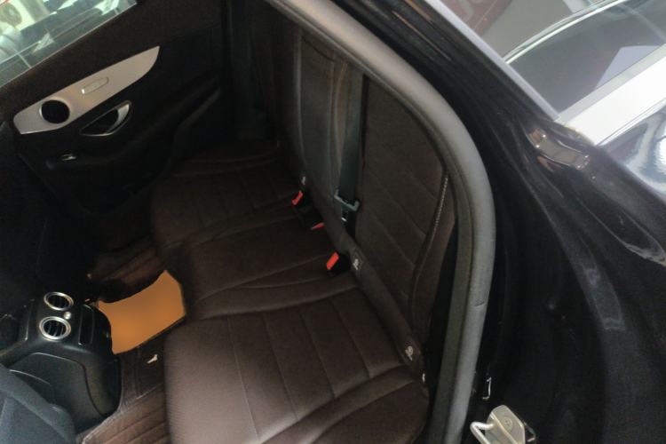 Used Mercedes-Benz GLC 2022 Refreshed GLC 260 L 4MATIC Dynamic Edition Left Rear Seat