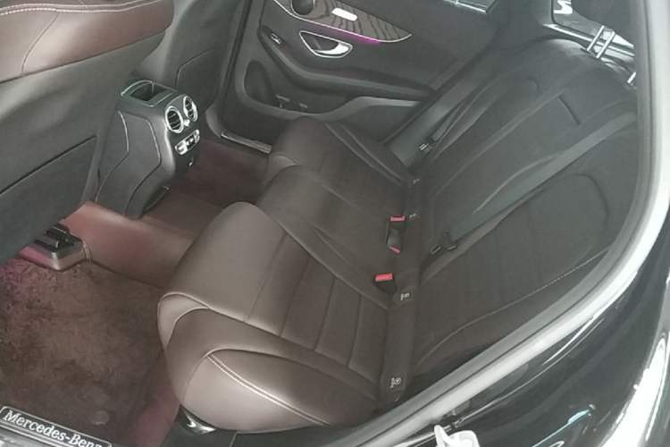 Used Mercedes-Benz GLC 2022 Refreshed GLC 300 L 4MATIC Dynamic Edition Prestige Version Left Rear Seat