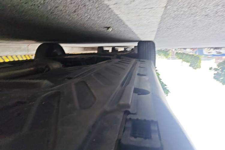 Used Mercedes-Benz GLC 2022 Facelifted GLC 260 L 4MATIC Dynamic Edition Left Side Sill