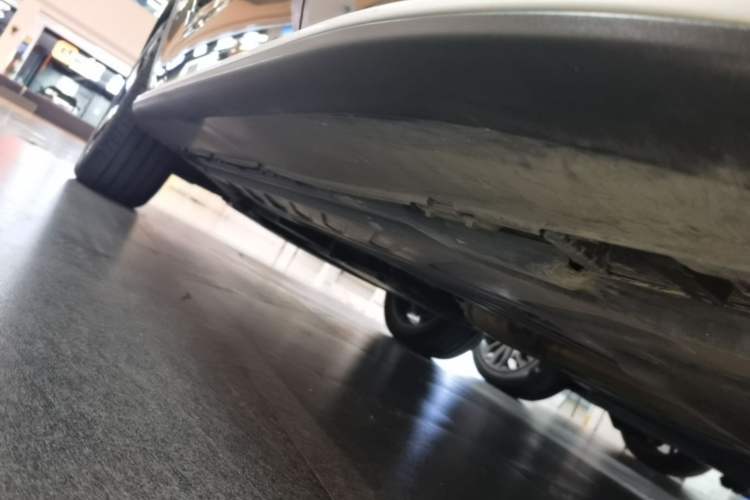 Used Mercedes-Benz GLC 2022 Refreshed GLC 300 L 4MATIC Dynamic Edition Prestige Version Left Side Sill