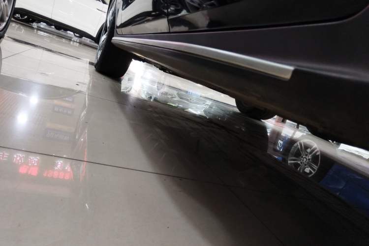 Used Mercedes-Benz GLC 2022 Refreshed GLC 260 L 4MATIC Dynamic Edition Left Side Sill