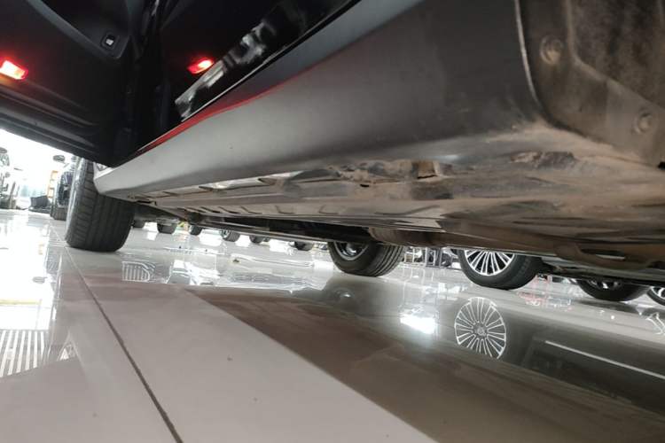 Used Mercedes-Benz GLC 2022 Refreshed GLC 260 L 4MATIC Dynamic Edition Left Side Sill