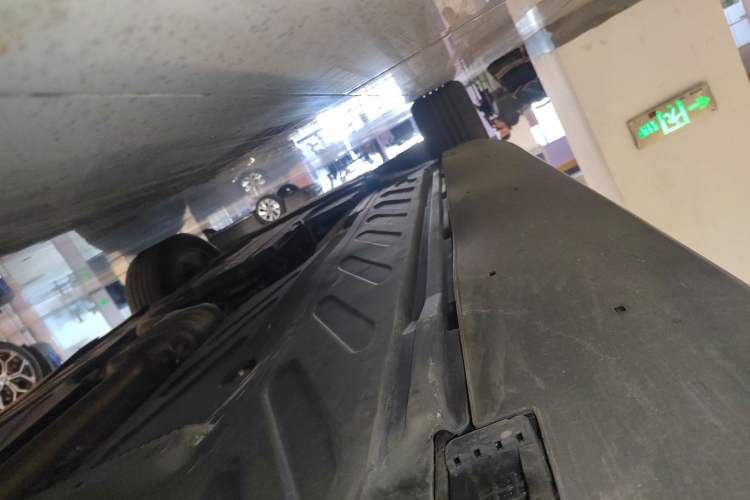 Used Mercedes-Benz GLC 2022 Facelifted GLC 260 L 4MATIC Dynamic Edition Left Side Sill