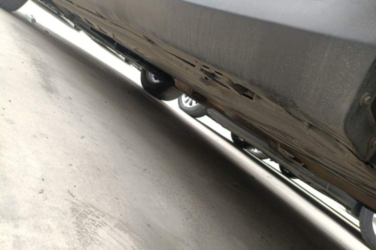 Used Mercedes-Benz GLC 2022 GLC 260 L 4MATIC Dynamic Edition Left Side Sill