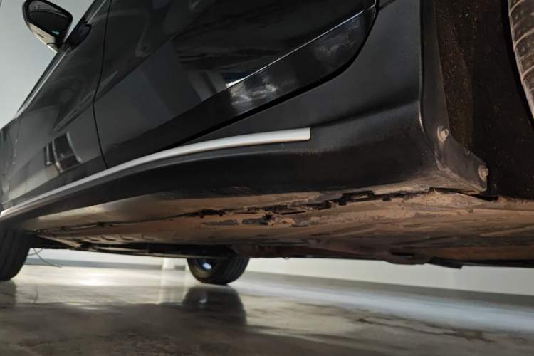 Used Mercedes-Benz GLC 2022 Refreshed GLC 300 L 4MATIC Dynamic Edition Prestige Version Left Side Sill