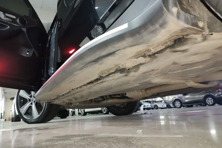 Used Mercedes-Benz GLC 2022 Refreshed GLC 300 L 4MATIC Dynamic Edition Prestige Version Left Side Sill
