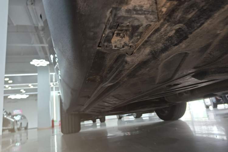 Used Mercedes-Benz GLC 2022 Facelifted GLC 260 L 4MATIC Dynamic Edition Left Side Sill