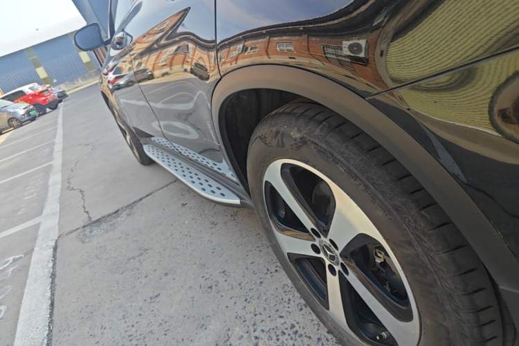 Used Mercedes-Benz GLC 2022 Facelifted GLC 260 L 4MATIC Dynamic Edition Left Side Sill