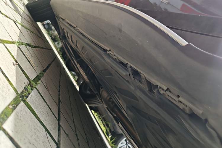 Used Mercedes-Benz GLC 2022 Refreshed GLC 300 L 4MATIC Dynamic Edition Prestige Version Left Side Sill