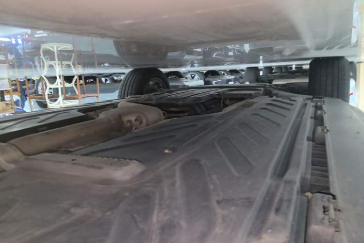 Used Mercedes-Benz GLC 2022 Facelifted GLC 260 L 4MATIC Dynamic Edition Left Side Sill