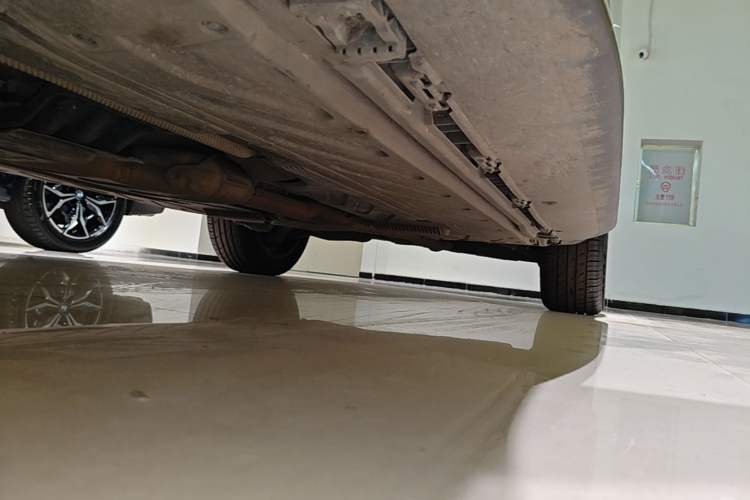 Used Mercedes-Benz GLC 2022 Second Facelift GLC 260 L 4MATIC Dynamic Edition Left Side Sill