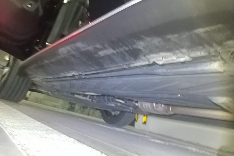 Used Mercedes-Benz GLC 2022 GLC 300 L 4MATIC Dynamic Edition Prestige Model Left Side Sill
