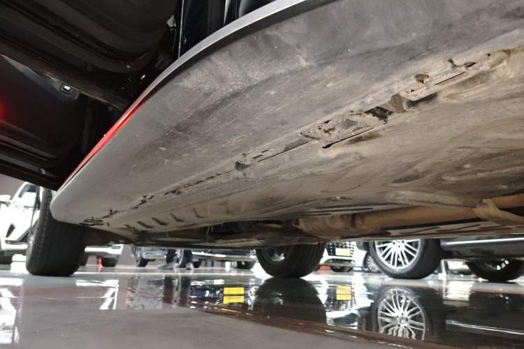 Used Mercedes-Benz GLC 2022 Refreshed GLC 260 L 4MATIC Dynamic Edition Left Side Sill
