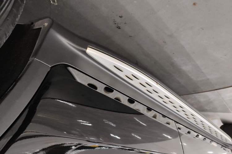 Used Mercedes-Benz GLC 2022 Refreshed GLC 300 L 4MATIC Dynamic Edition Prestige Version Left Side Sill