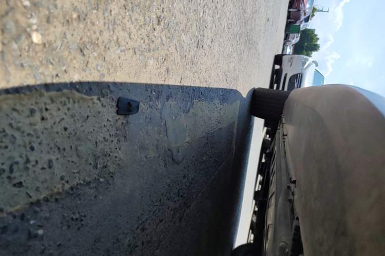 Used Mercedes-Benz GLC 2022 GLC 300 L 4MATIC Luxury Model Left Side Sill