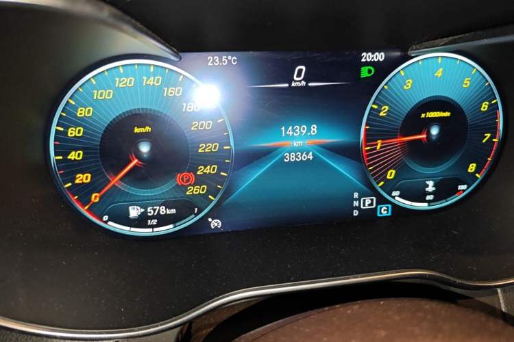 Used Mercedes-Benz GLC 2022 Facelifted GLC 260 L 4MATIC Dynamic Edition Odometer Close Up