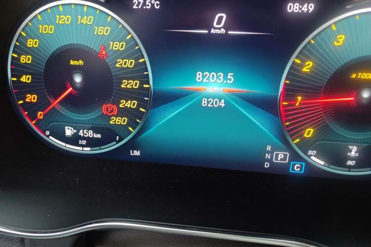 Used Mercedes-Benz GLC 2022 Facelifted GLC 260 L 4MATIC Dynamic Edition Odometer Close Up