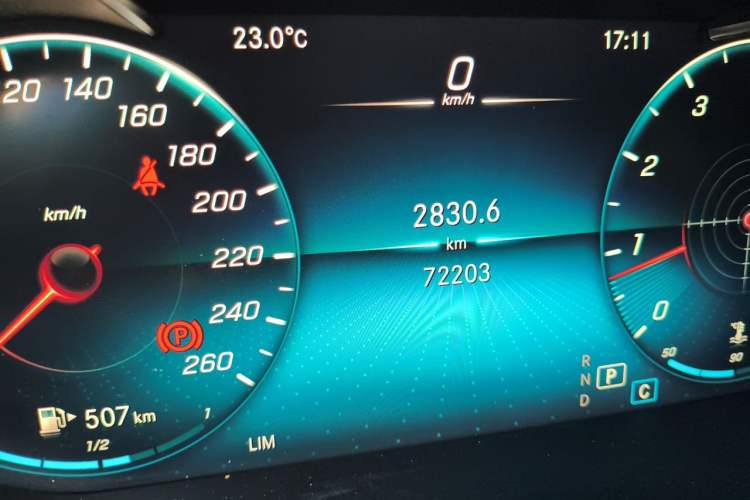 Used Mercedes-Benz GLC 2022 Facelifted GLC 260 L 4MATIC Dynamic Edition Odometer Close Up