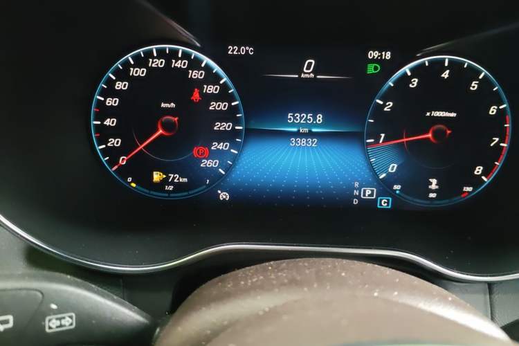 Used Mercedes-Benz GLC 2022 Second Facelift GLC 260 L 4MATIC Dynamic Edition Odometer Close Up
