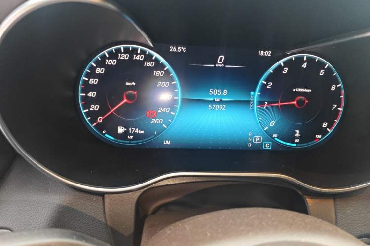 Used Mercedes-Benz GLC 2022 Facelifted GLC 260 L 4MATIC Dynamic Edition Odometer Close Up