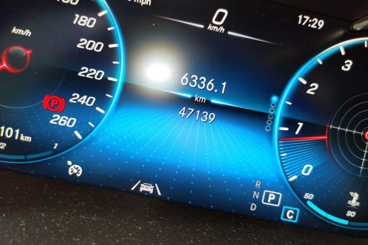 Used Mercedes-Benz GLC 2022 Refreshed GLC 300 L 4MATIC Dynamic Edition Prestige Version Odometer Close Up